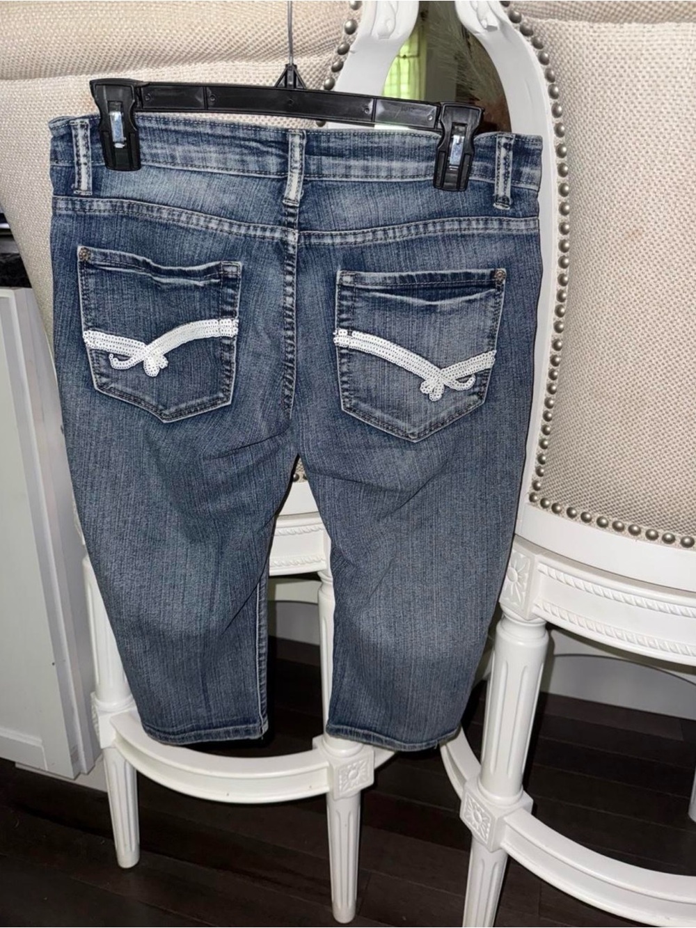 Size 7 attitude capris